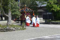 ���R�_��